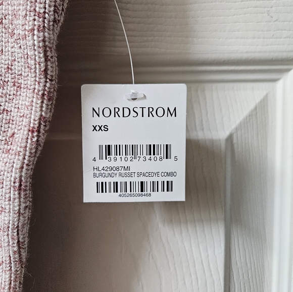 Chelsea28 Women's Top - Picture 3 of 4